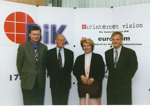 Prof. Rahm with the CEOs of the Leipzig fair (Mrs. Wohlfahrt) and Microsoft Germany (Roy) 