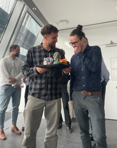 Florens receives his doctoral hat